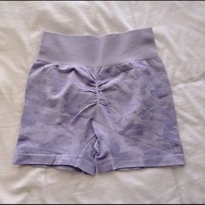 Seamless Camo Shorts Size Medium